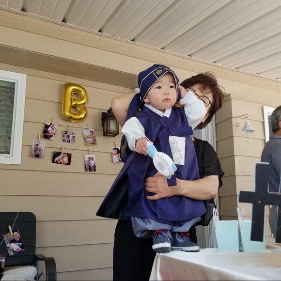 Meet your Posher - Picture 10 of 12